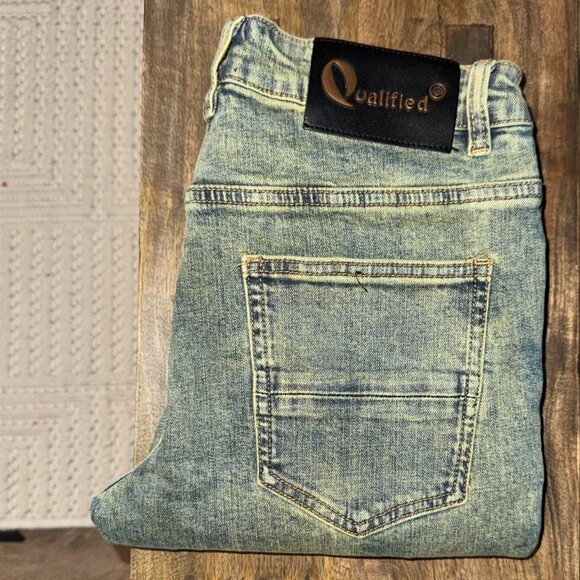 Qualified Denim Mens Distressed Skinny Jeans (Green Glow on Denim, Size 30) - Picture 3 of 3